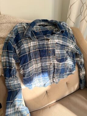 Love Tree Blue and Cream Plaid Shirt
